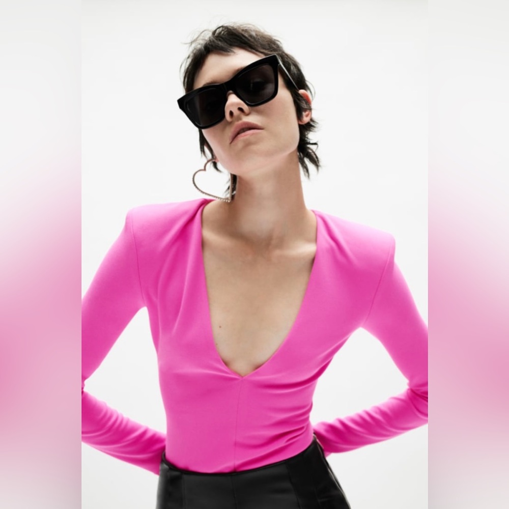 Bodysuit with shoulder pad ZARA